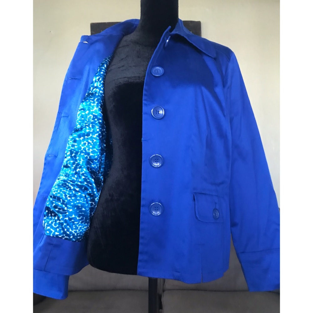 Gorgeous Blue Chico’s Blazer Like New Size 2